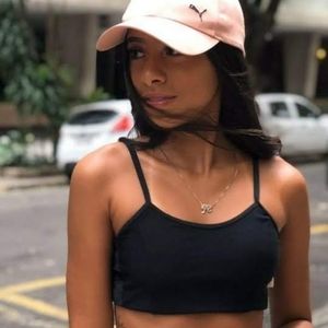 Meet your Posher, Leticia